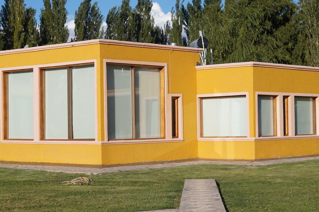 Complejo Rio Los Patos - Apartamentos Barreal Exteriör bild
