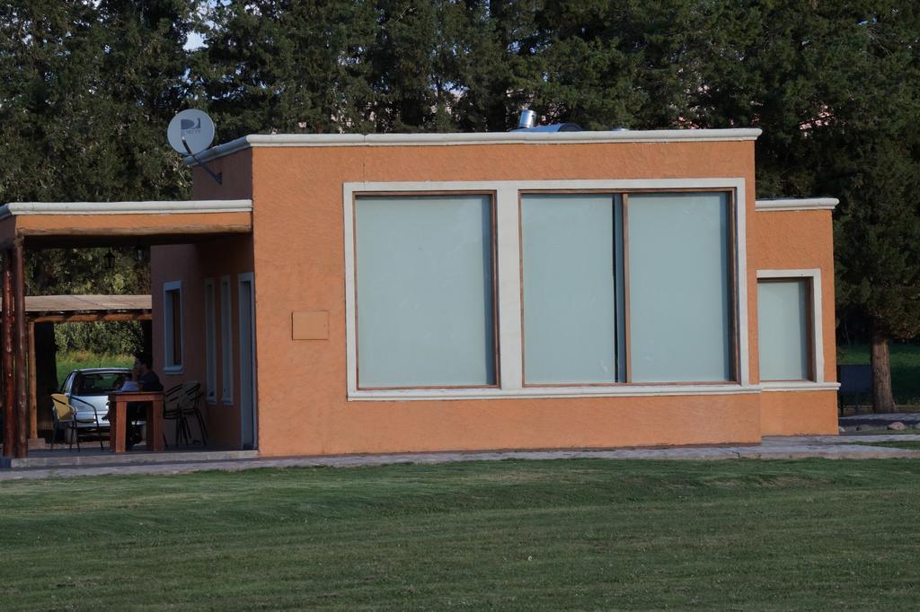 Complejo Rio Los Patos - Apartamentos Barreal Exteriör bild