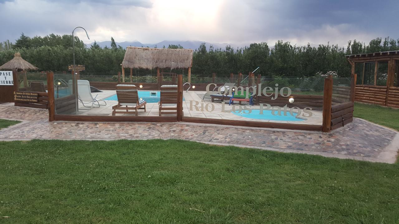 Complejo Rio Los Patos - Apartamentos Barreal Exteriör bild